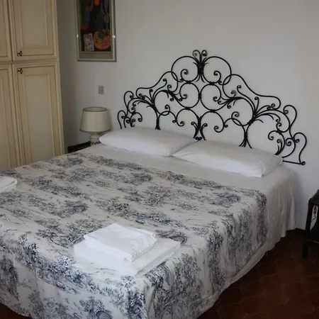 Giovanna Villa